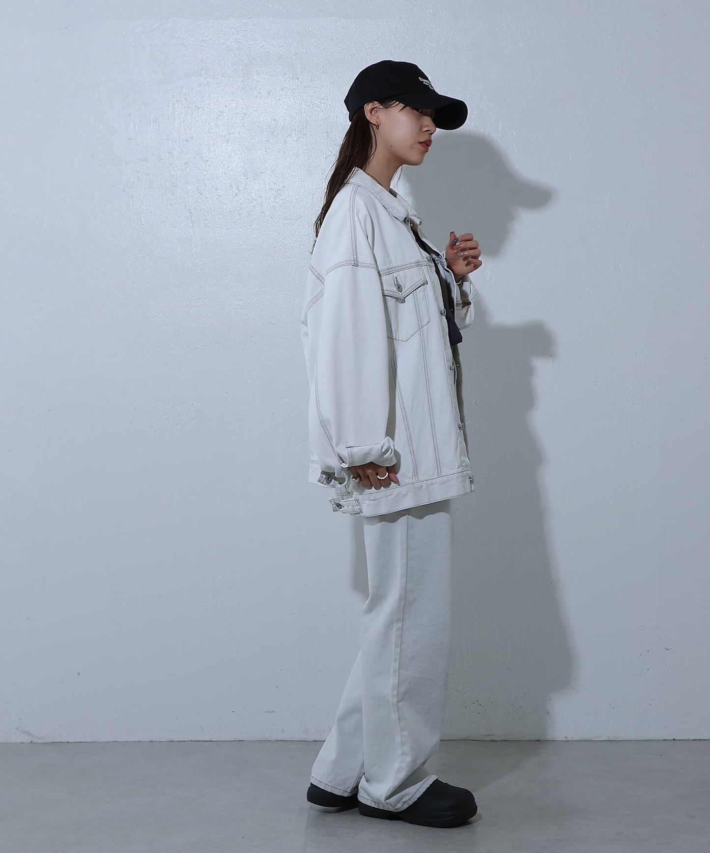 寬鬆直筒牛仔褲