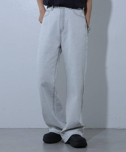 寬鬆直筒牛仔褲