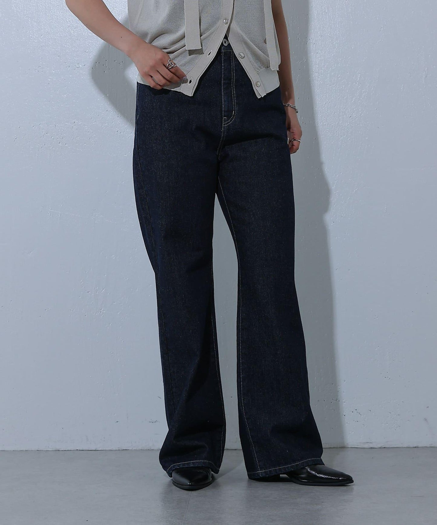 寬鬆直筒牛仔褲