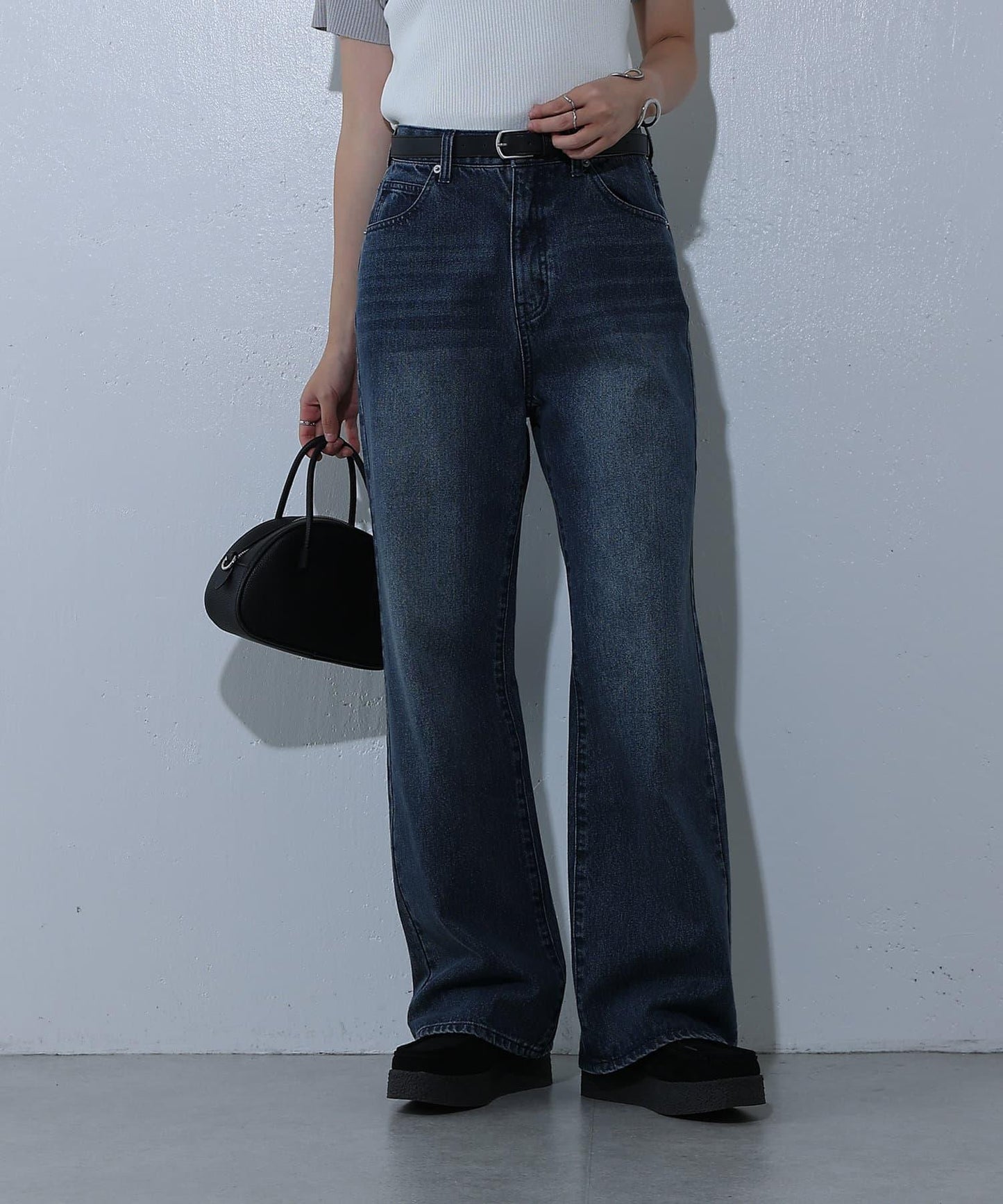 寬鬆直筒牛仔褲