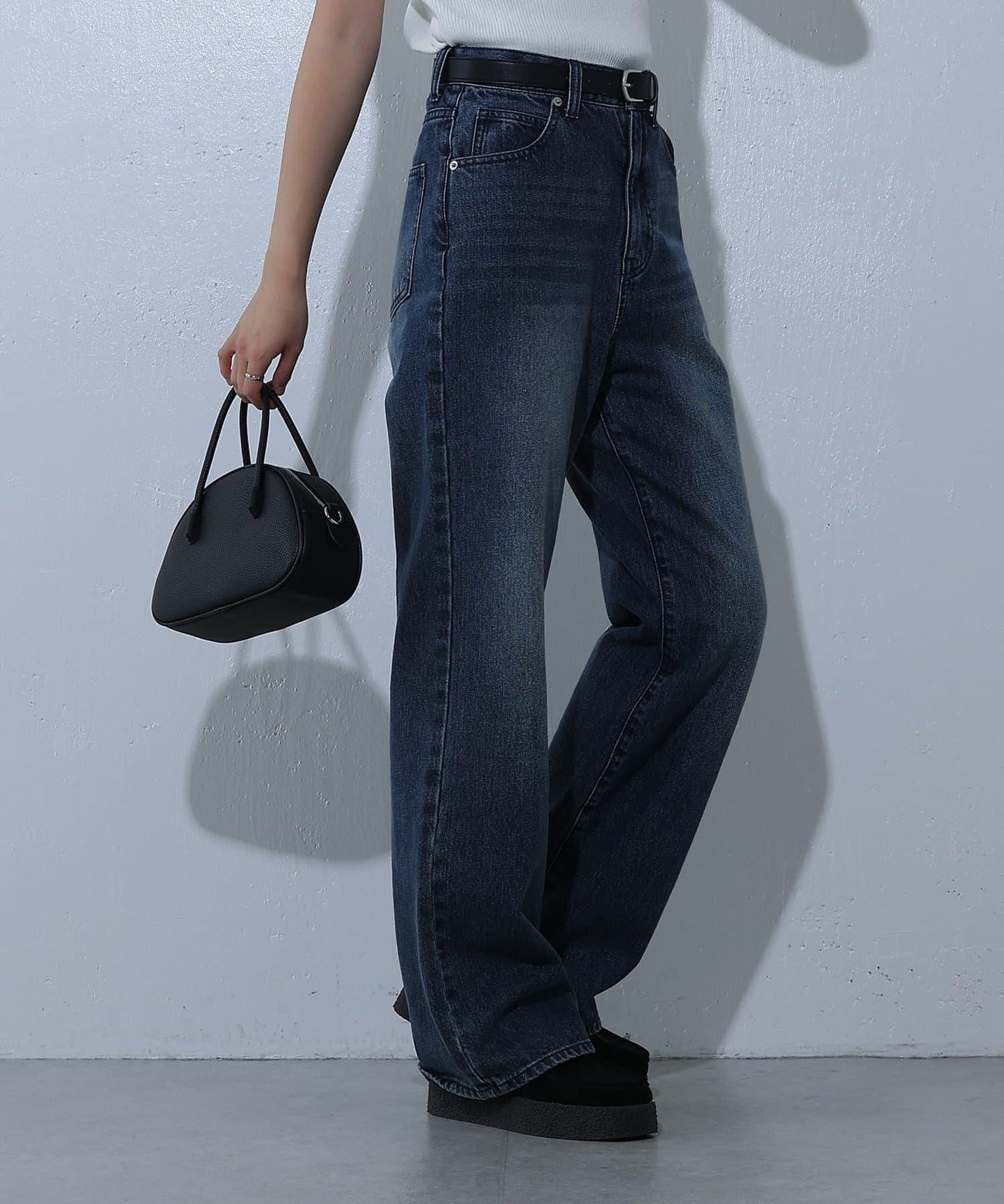 寬鬆直筒牛仔褲
