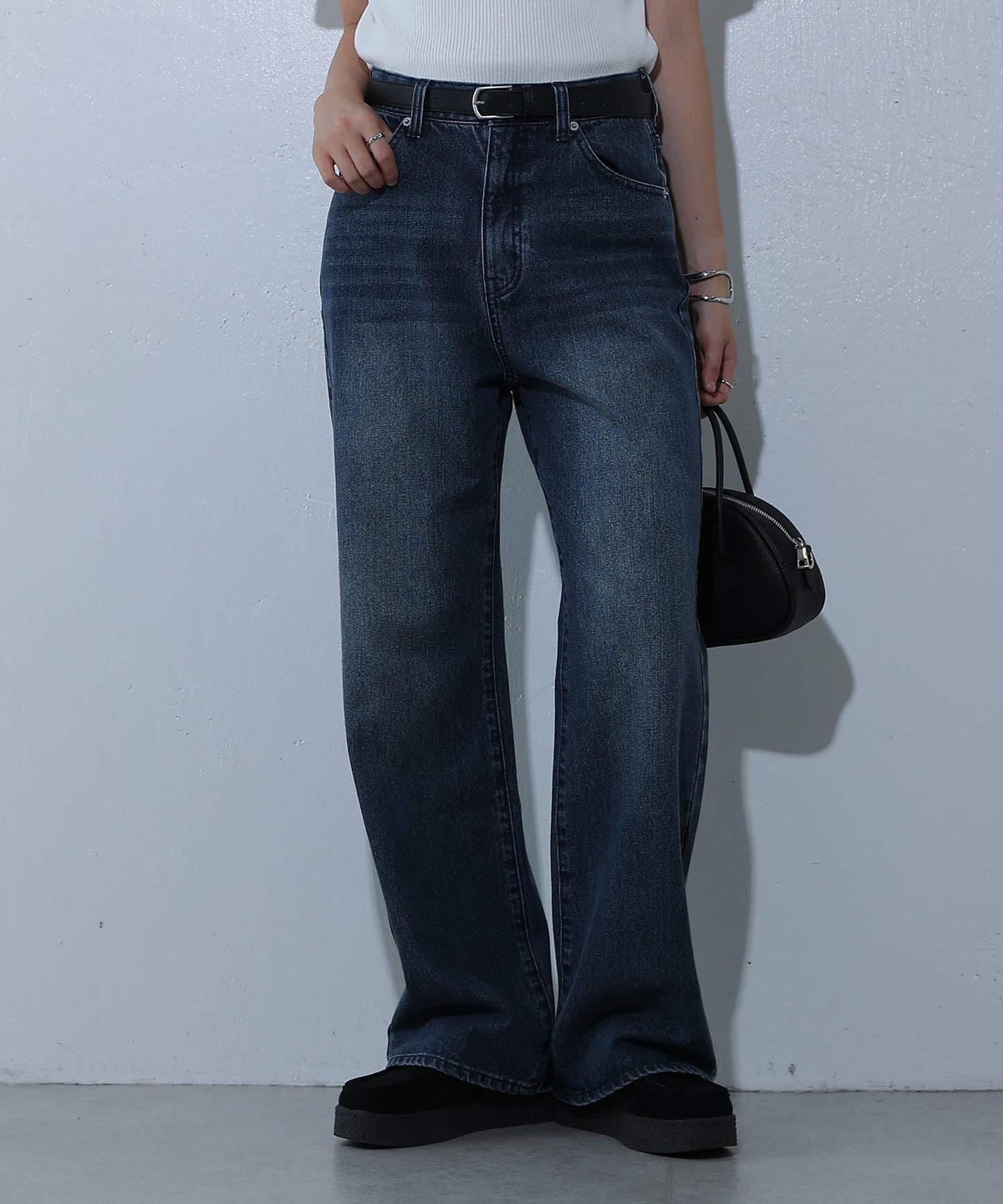 寬鬆直筒牛仔褲