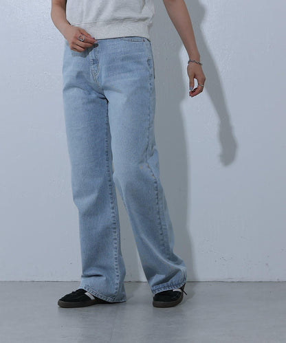 寬鬆直筒牛仔褲