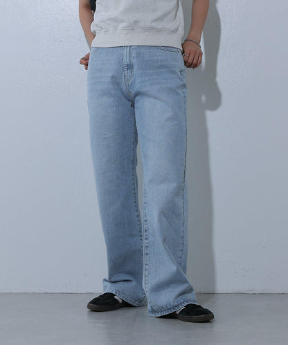 寬鬆直筒牛仔褲