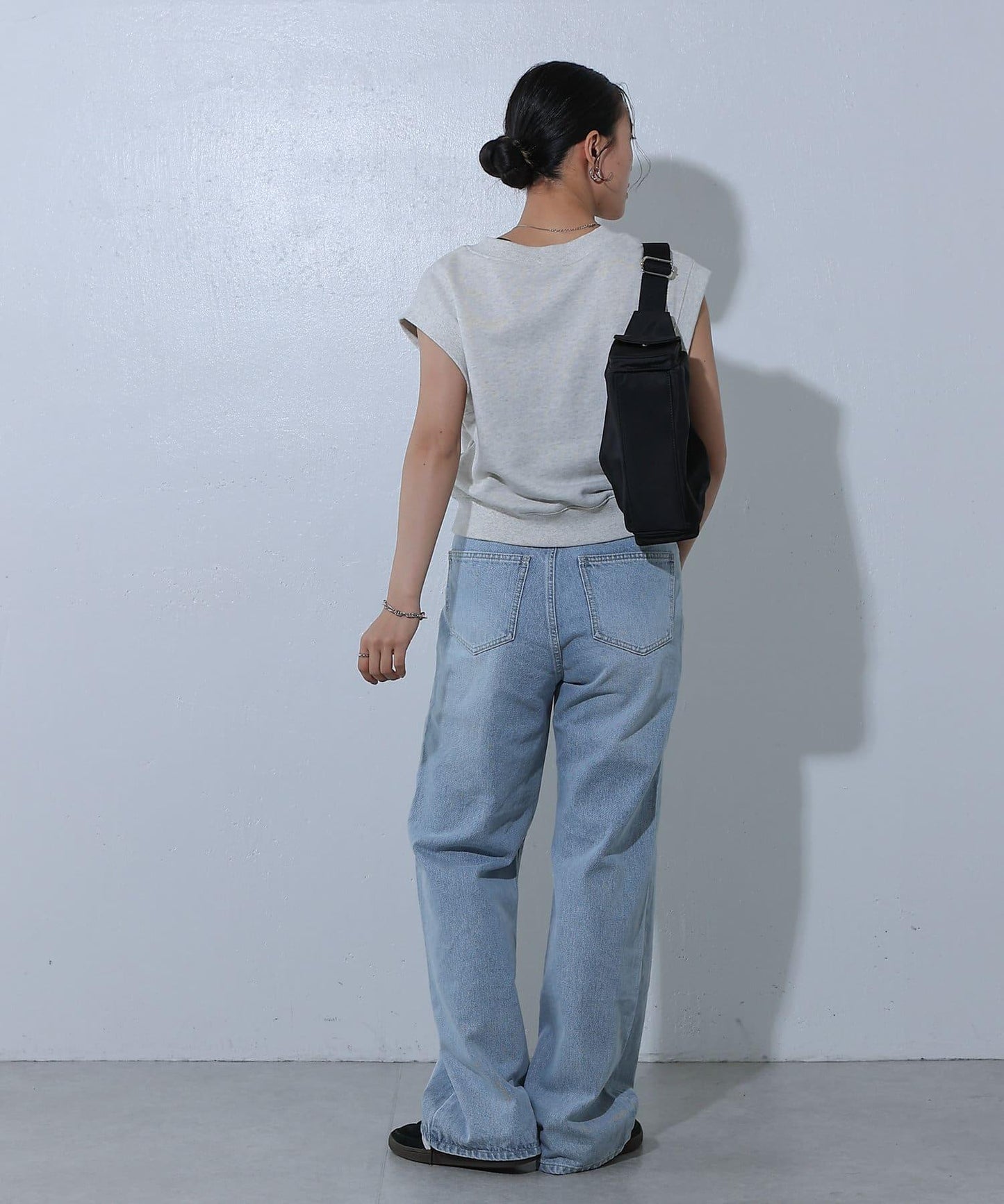 寬鬆直筒牛仔褲