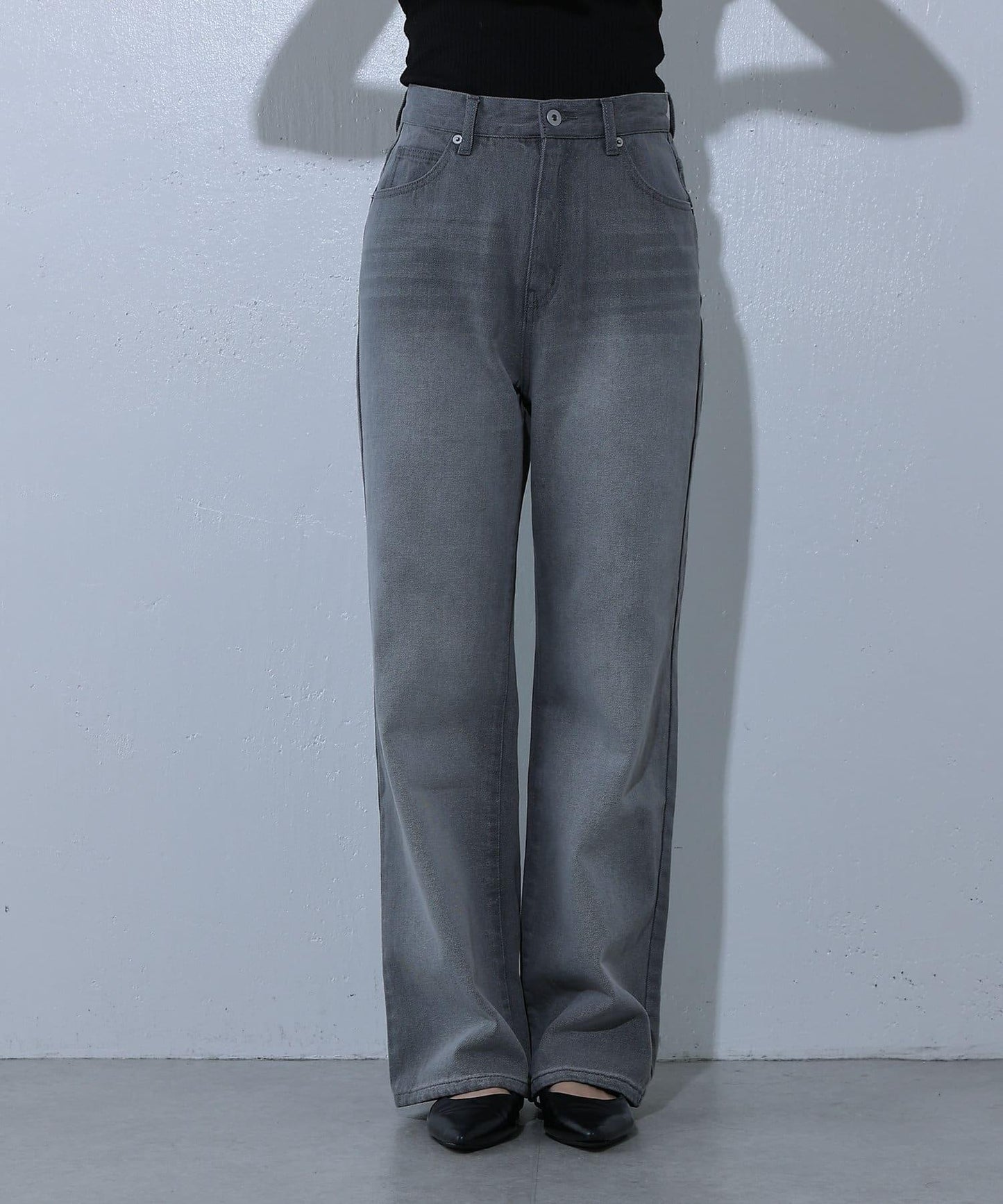 寬鬆直筒牛仔褲