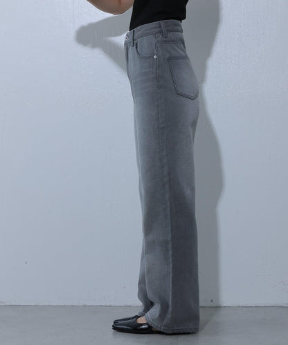 寬鬆直筒牛仔褲