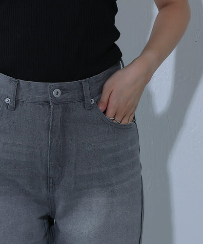 寬鬆直筒牛仔褲