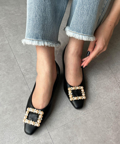 珍珠扣高跟鞋
