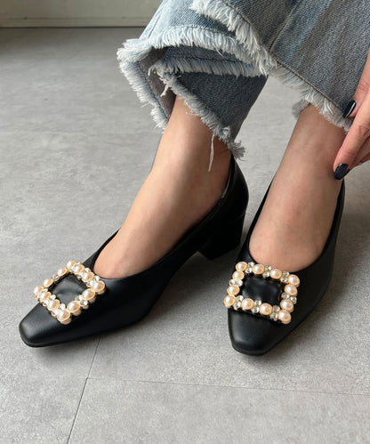珍珠扣高跟鞋