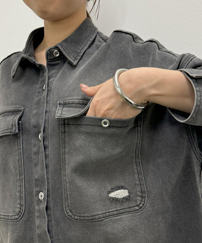 破洞牛仔襯衫