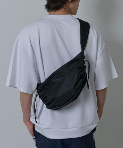 合成尼龍褶皺肩揹包