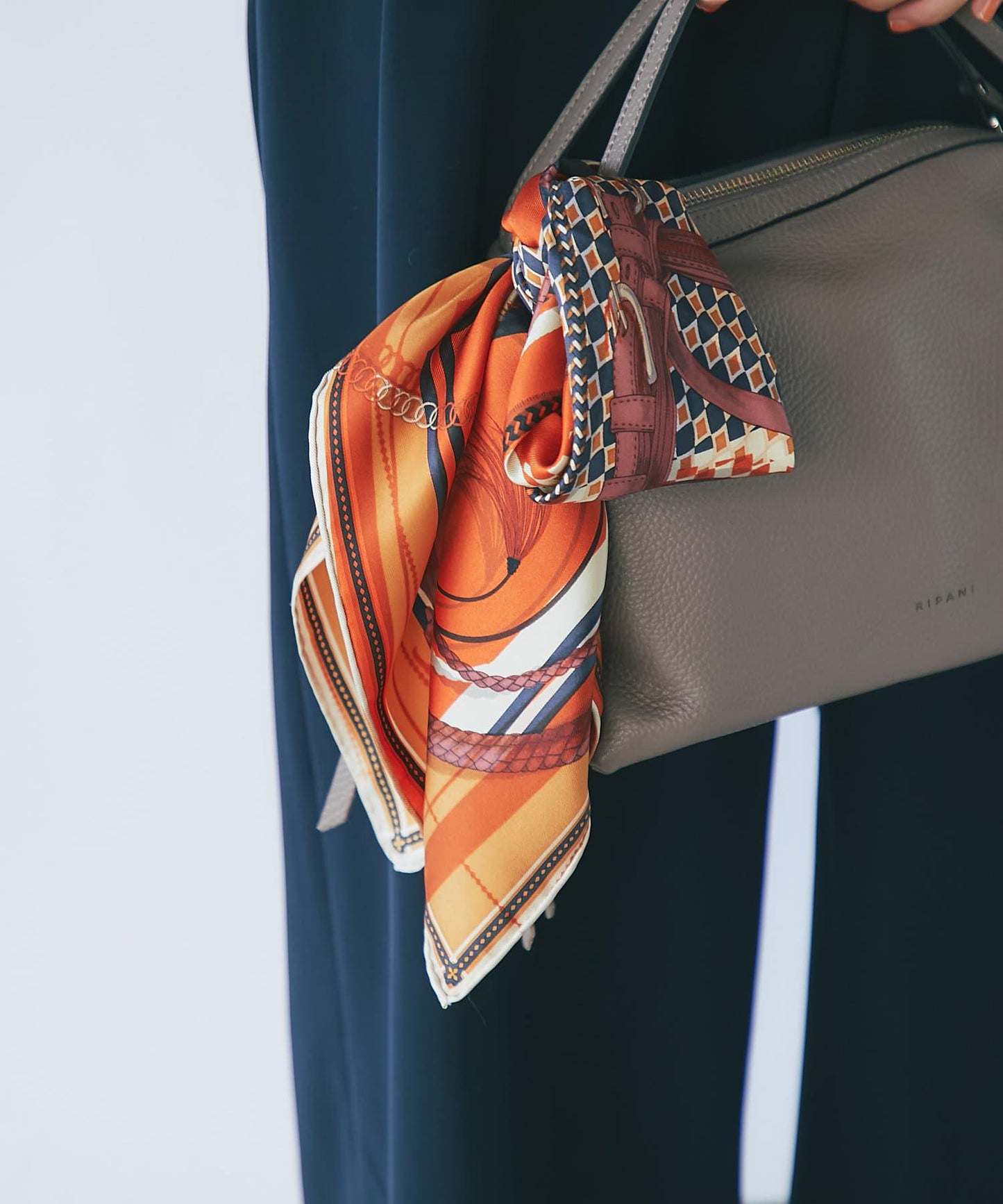 65拼貼工藝吊帶裙