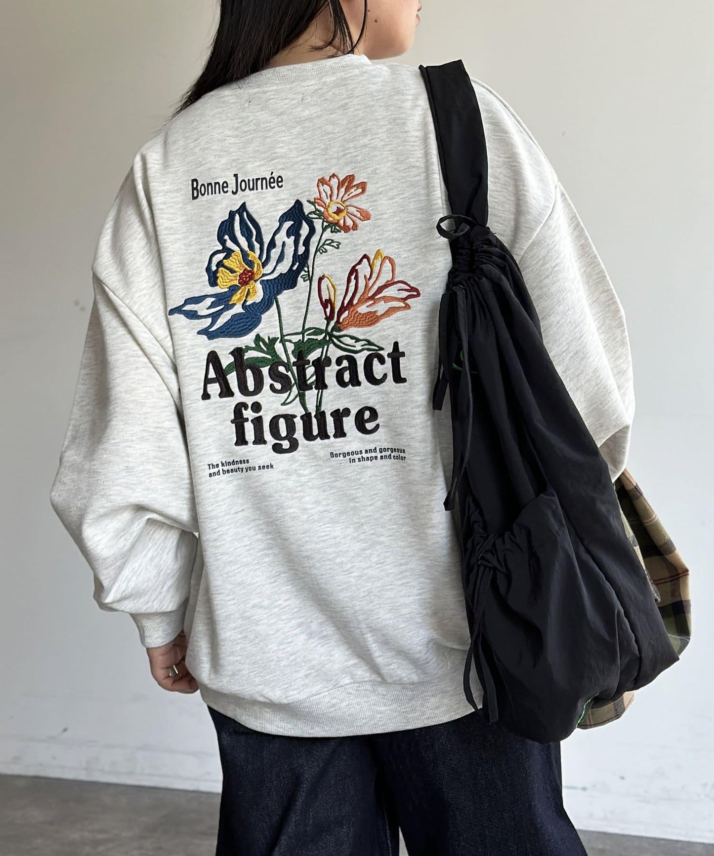 多色刺繡衛衣