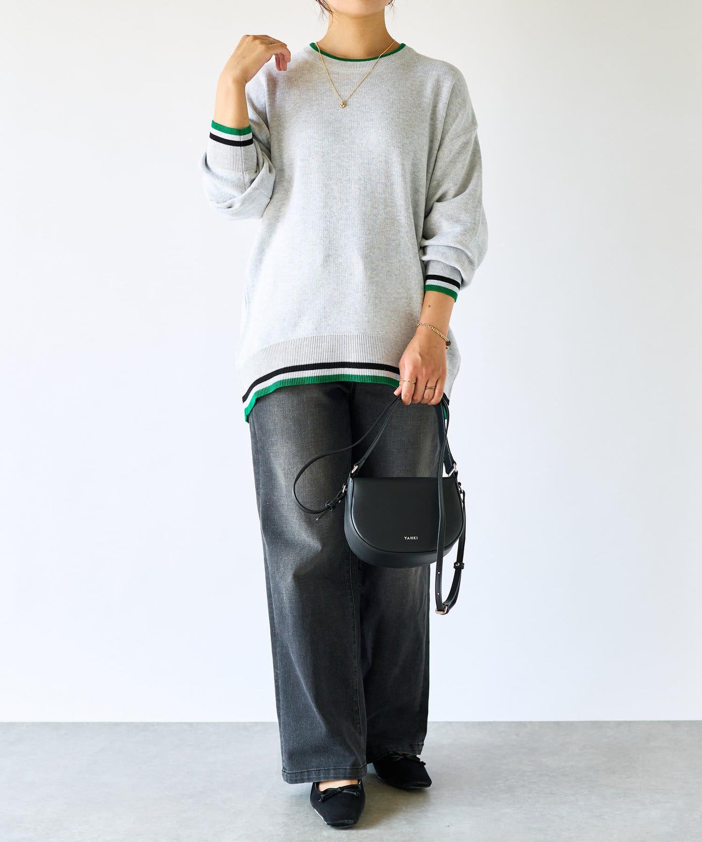 《限定·穿著舒適》條紋針織衫