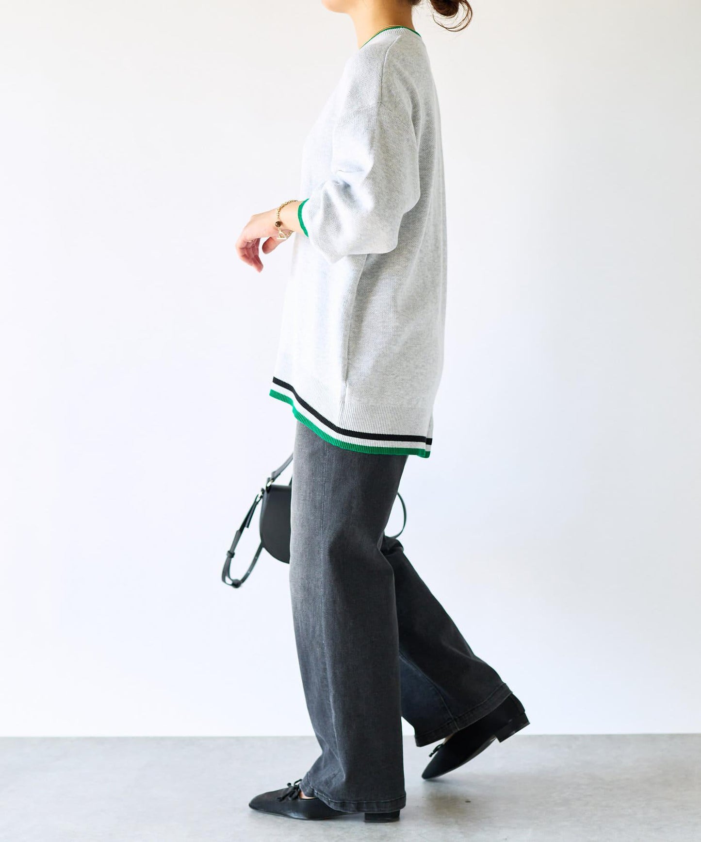 《限定·穿著舒適》條紋針織衫