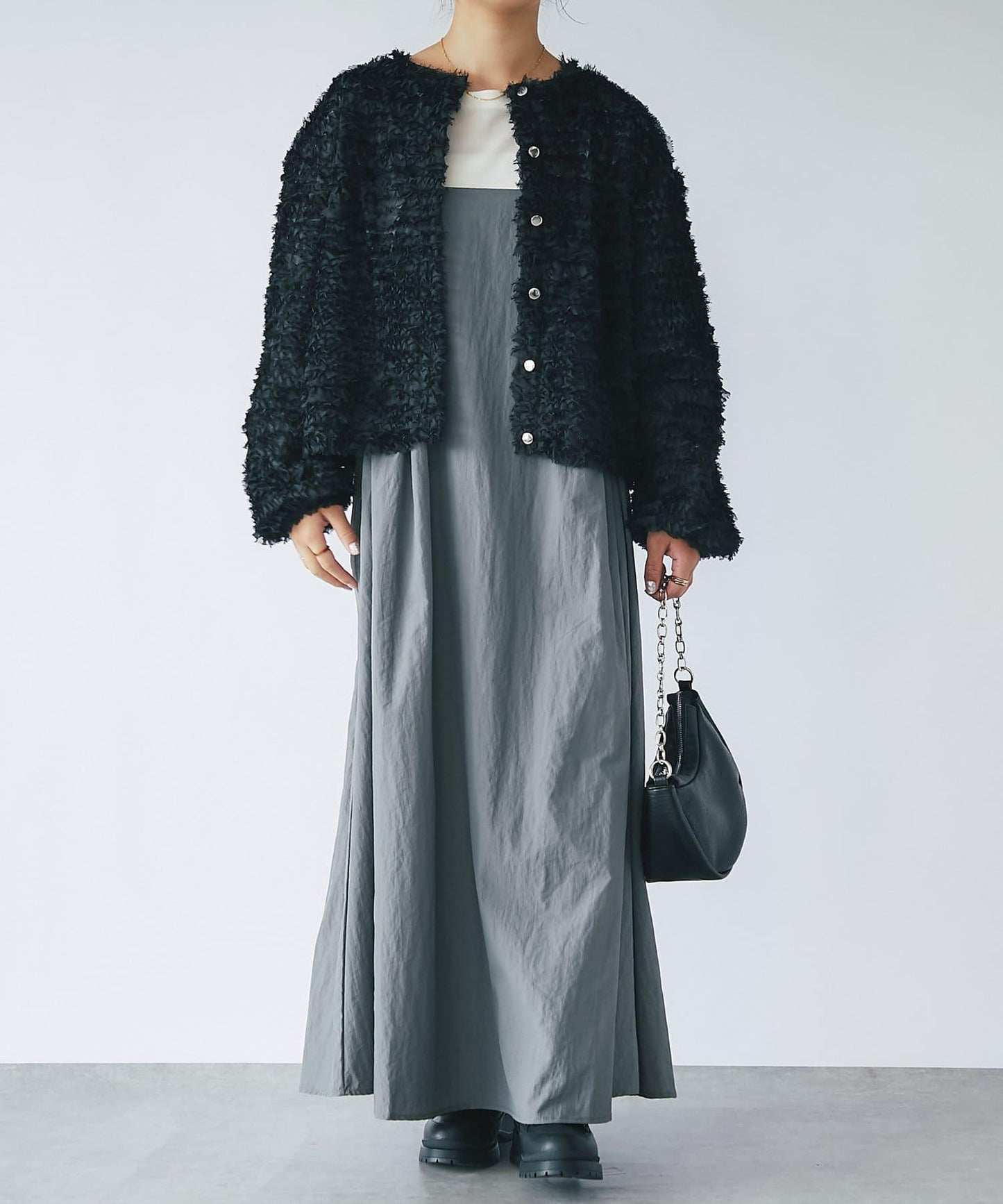 《限定》蕾絲下襬襯衫