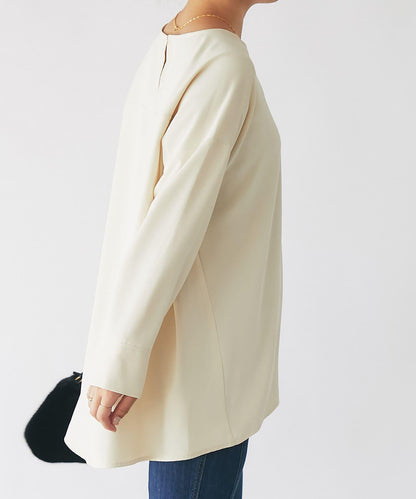 《長季節穿著》後扣T恤襯衫