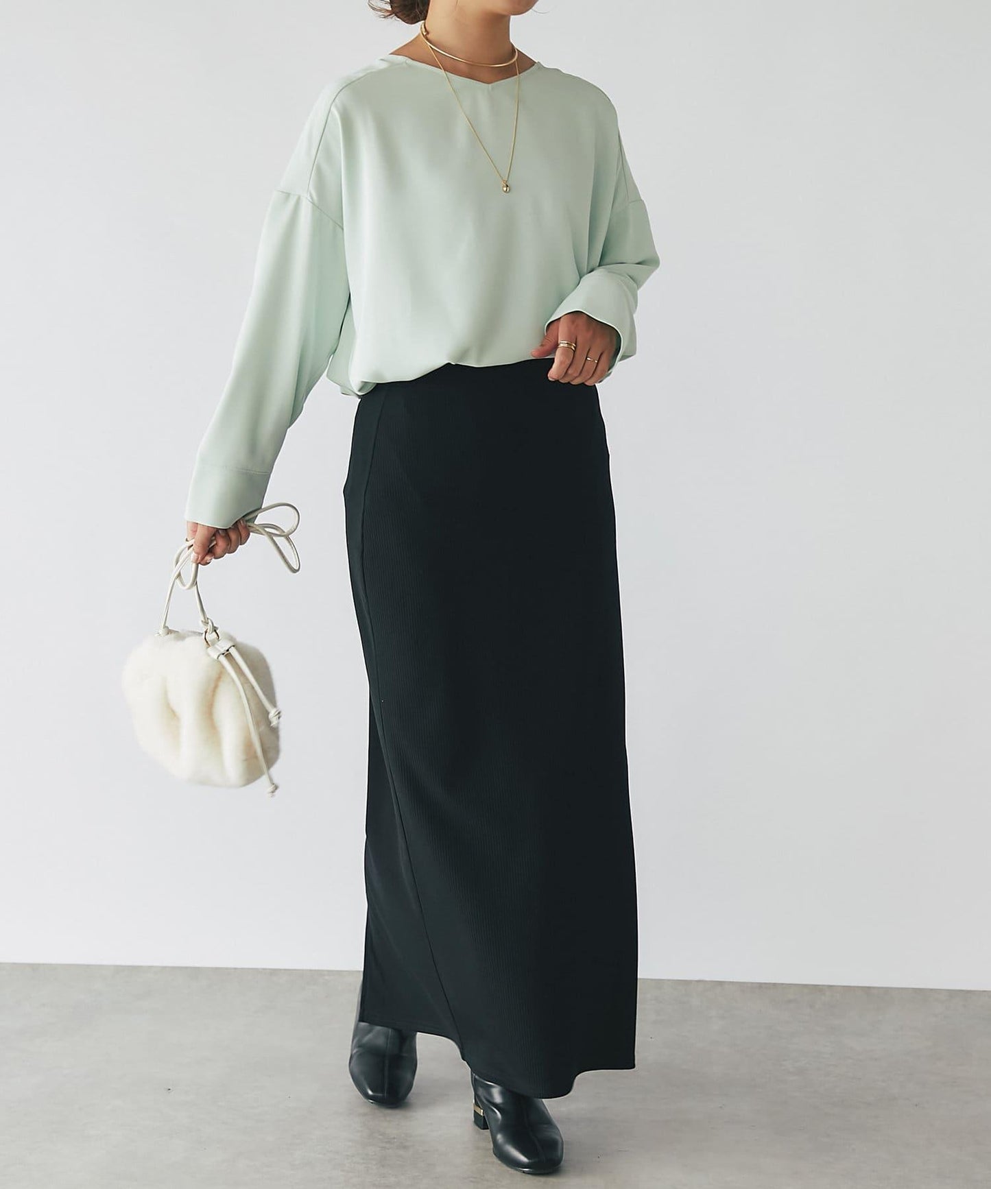 《長季節穿著》後扣T恤襯衫