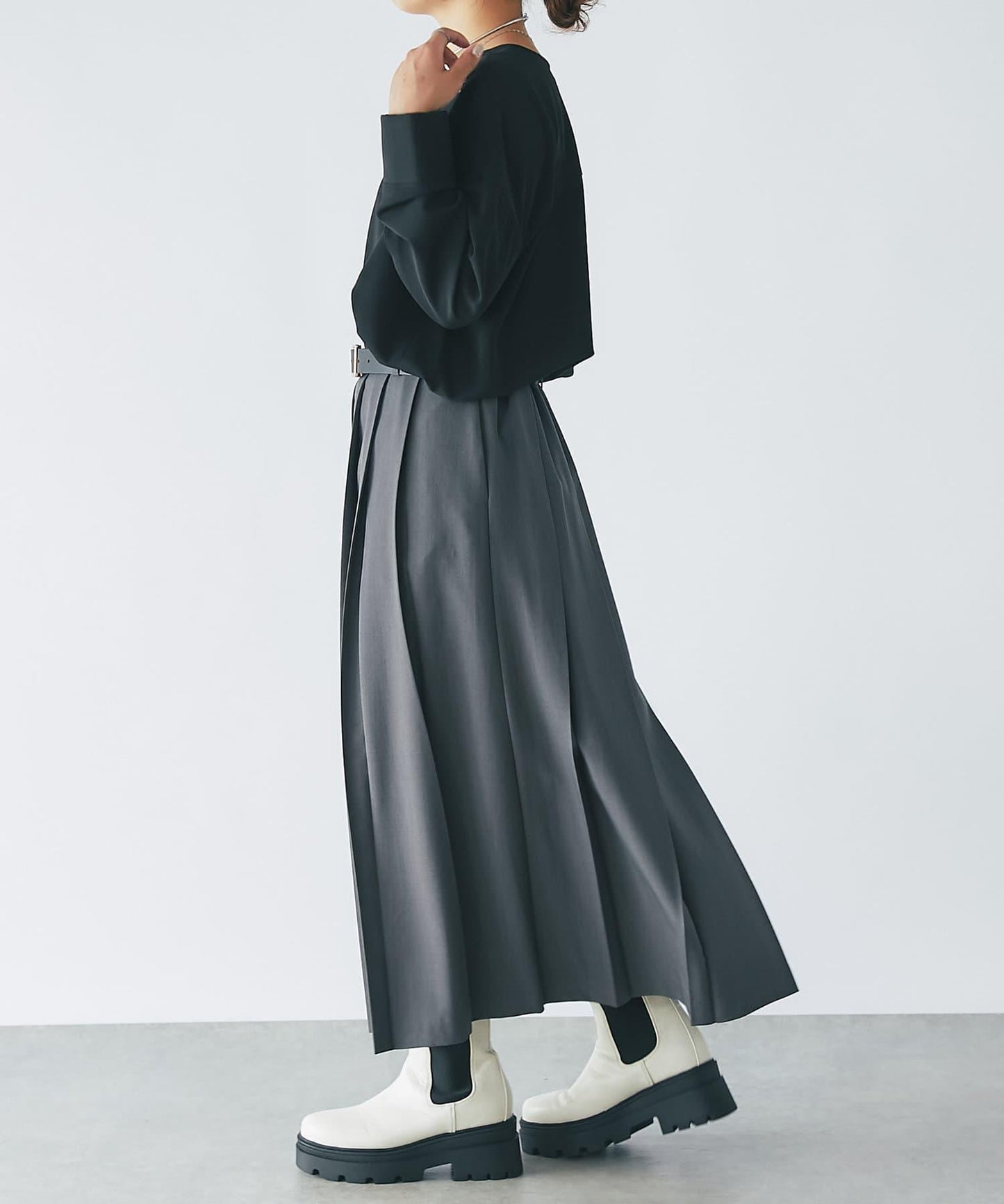 《長季節穿著》後扣T恤襯衫