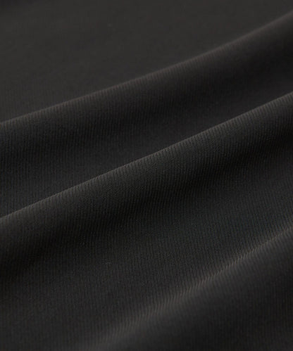 《長季節穿著》後扣T恤襯衫