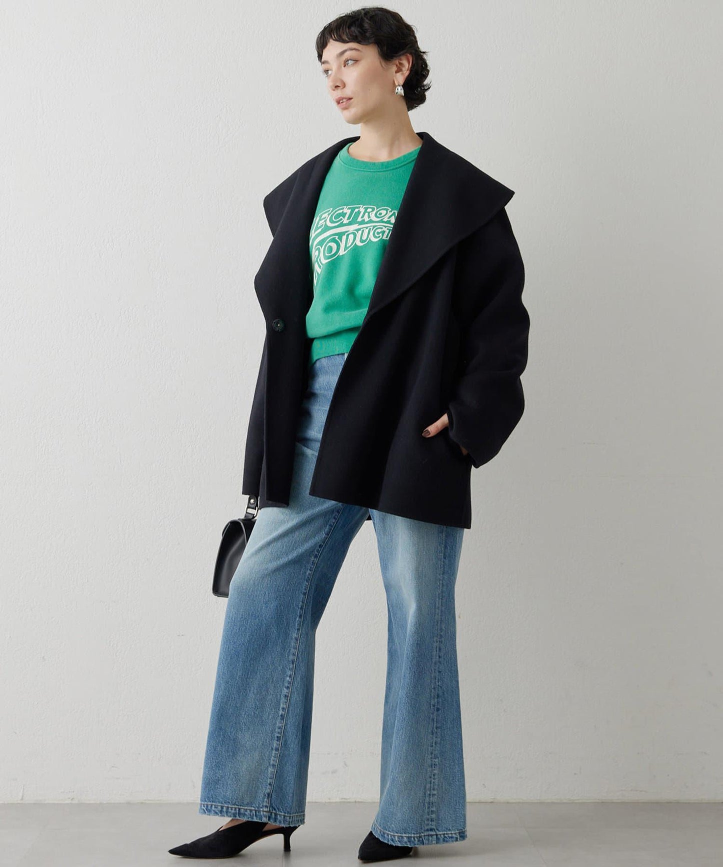 寬腿喇叭牛仔褲