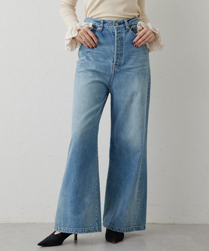 寬腿喇叭牛仔褲