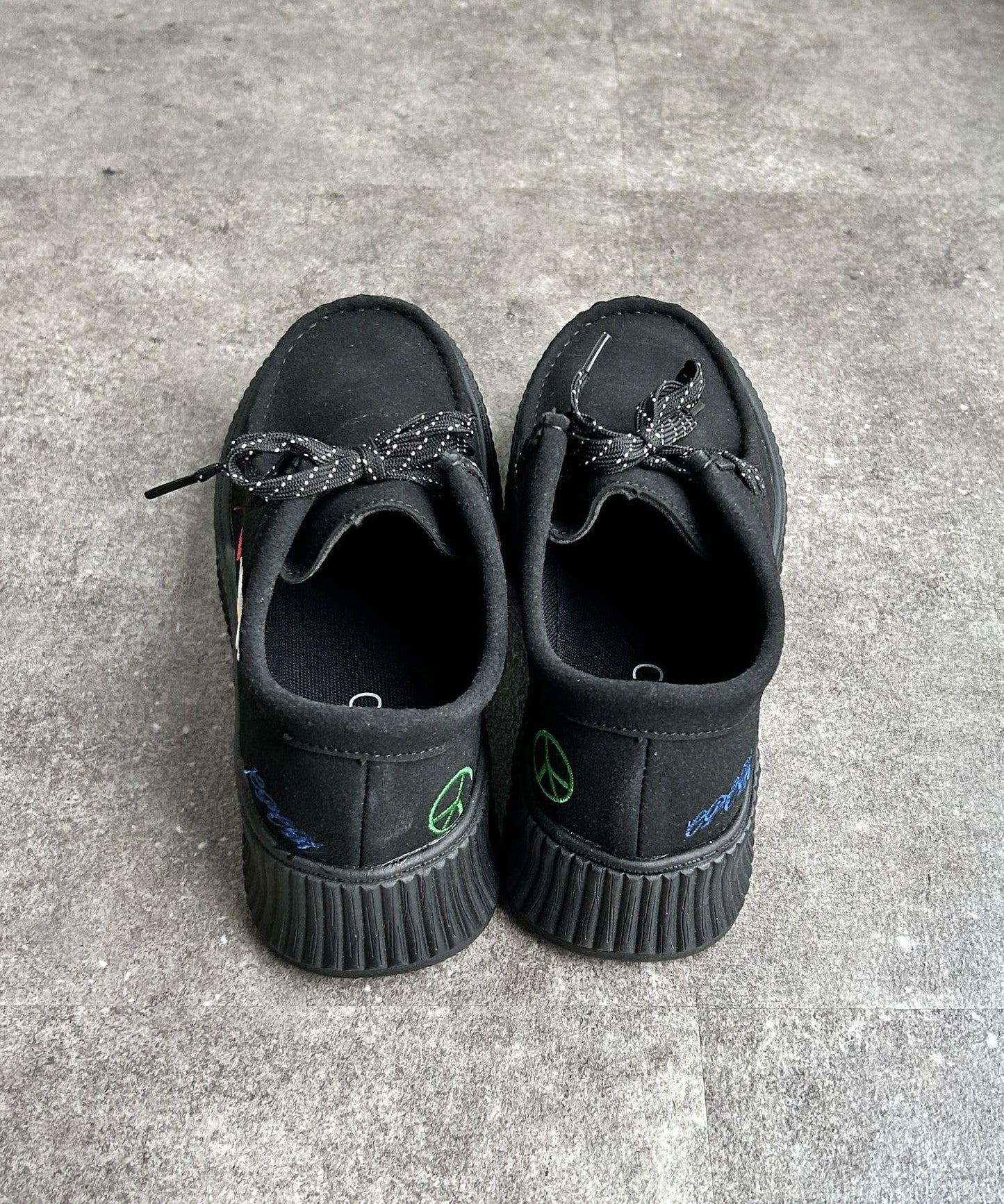 塗鴉刺繡厚底便鞋