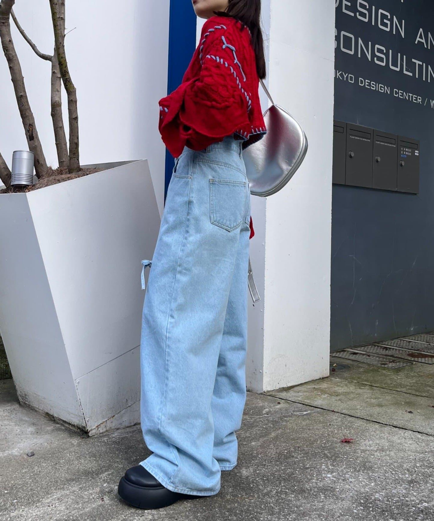 【HELLO.SANFRANCISCO】蕾絲鏤空寬鬆牛仔褲