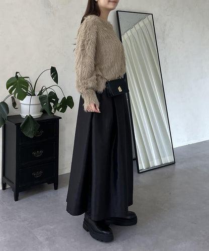 船領羽毛針織衫