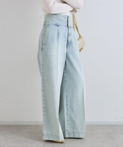 後背係扣裝寬鬆牛仔褲