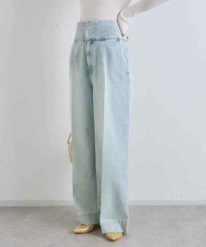後背係扣裝寬鬆牛仔褲