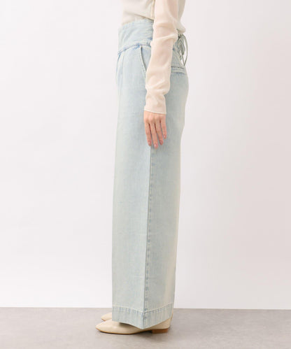 後背係扣裝寬鬆牛仔褲