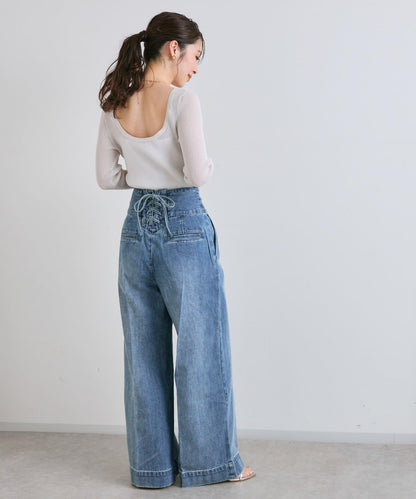 後背係扣裝寬鬆牛仔褲