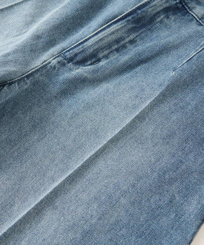 後背係扣裝寬鬆牛仔褲