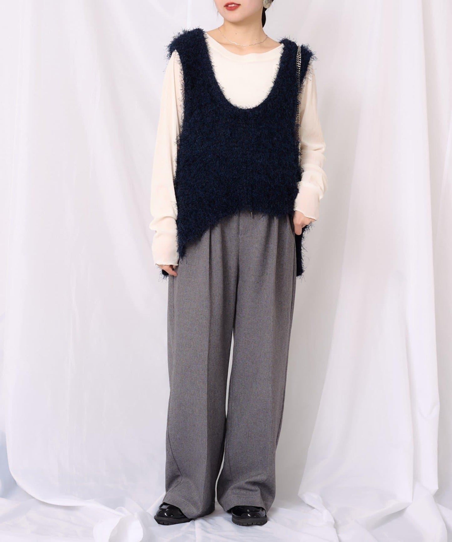 【2025年春夏新款】深色混紡羽絨馬甲