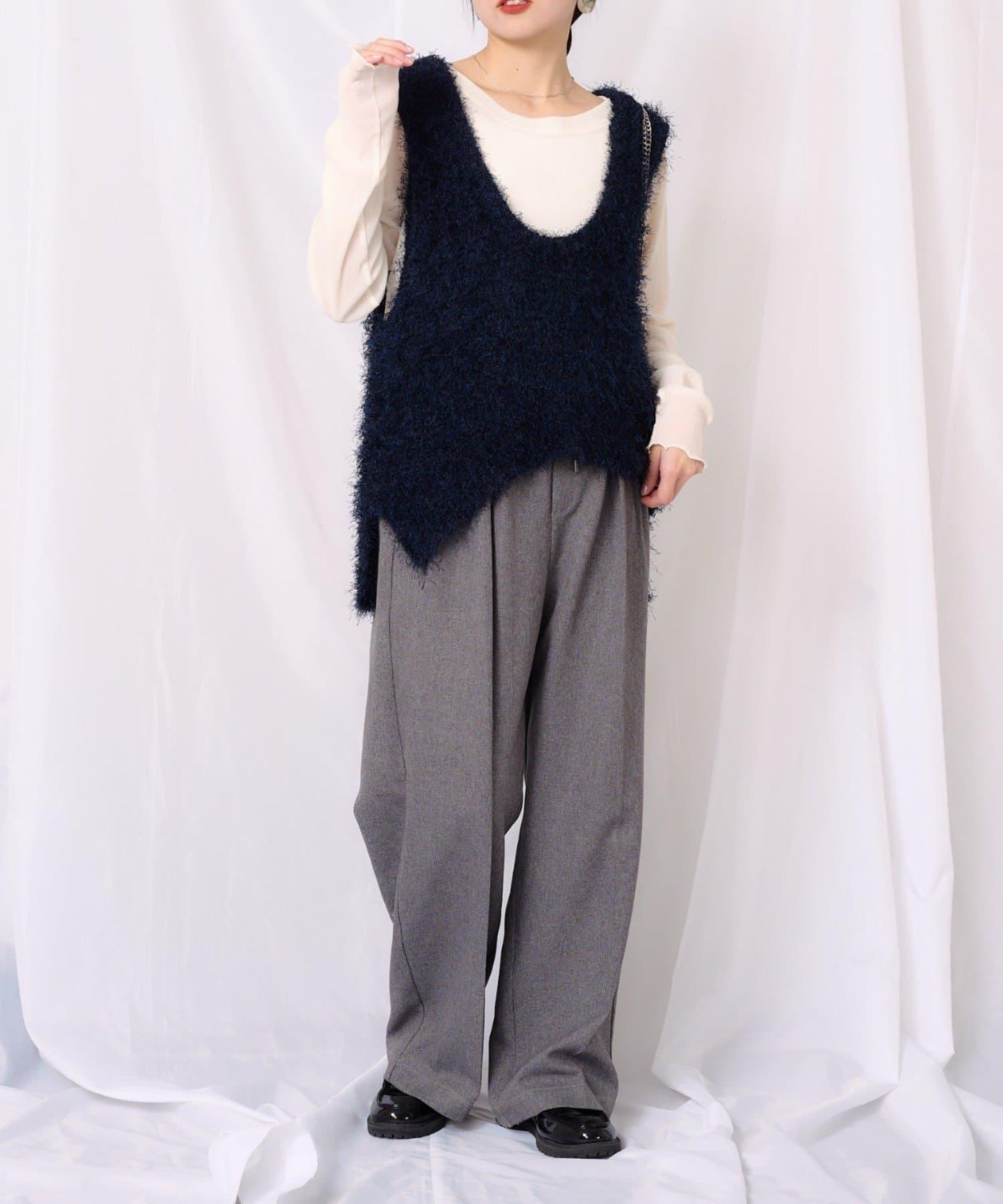 【2025年春夏新款】深色混紡羽絨馬甲