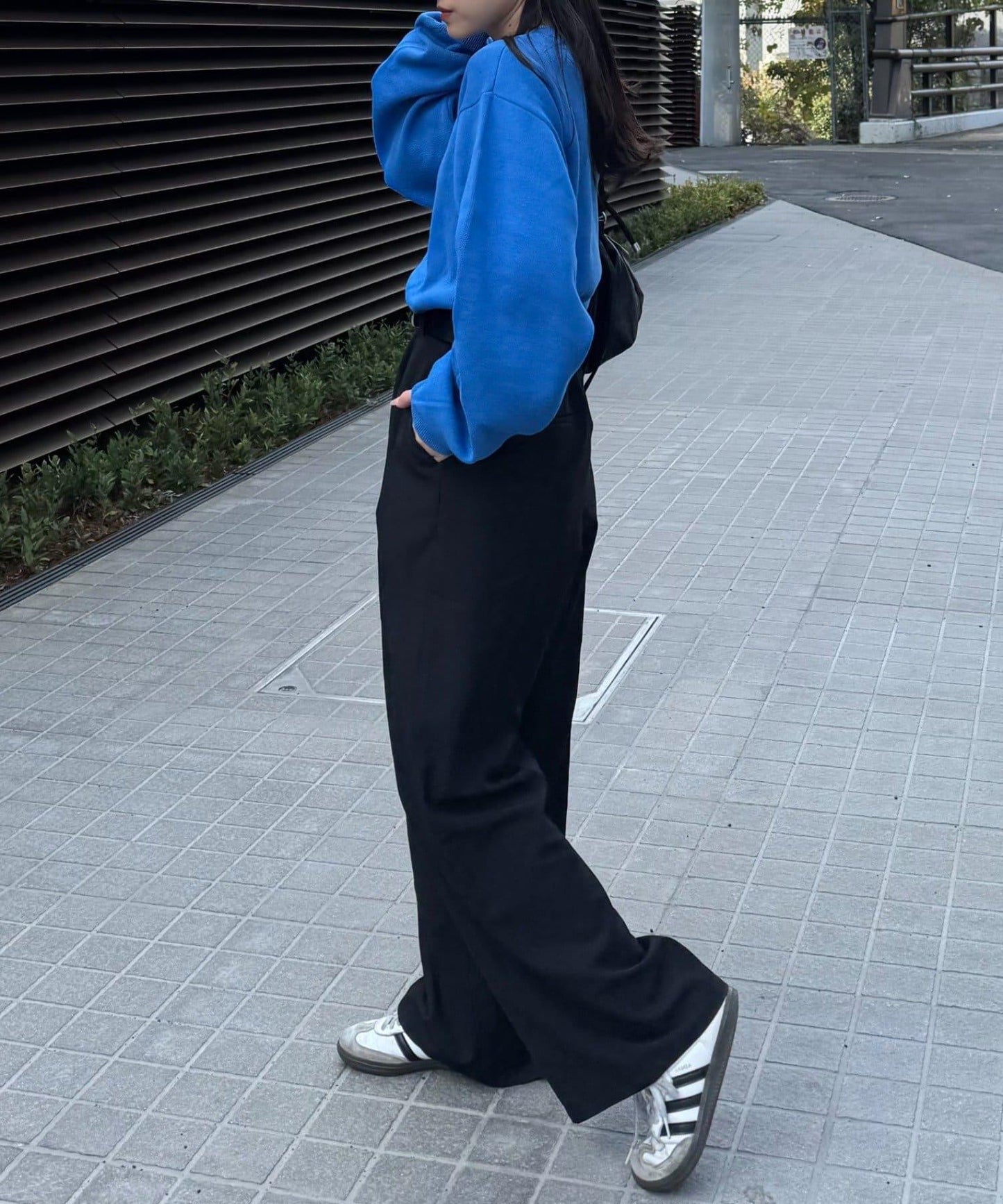 寬鬆剪裁圓領T恤款針織衫