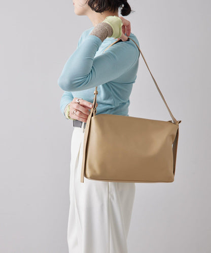 《全真皮》兩用皮革肩揹包