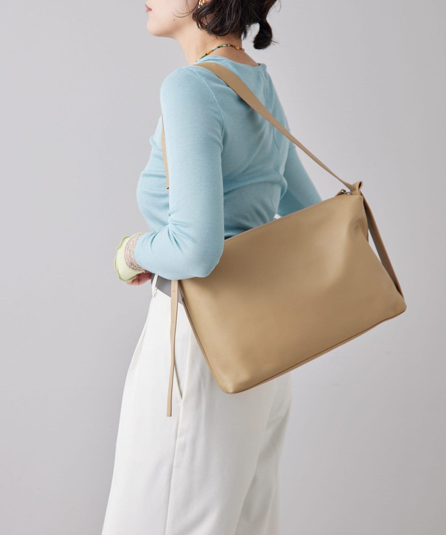 《全真皮》兩用皮革肩揹包