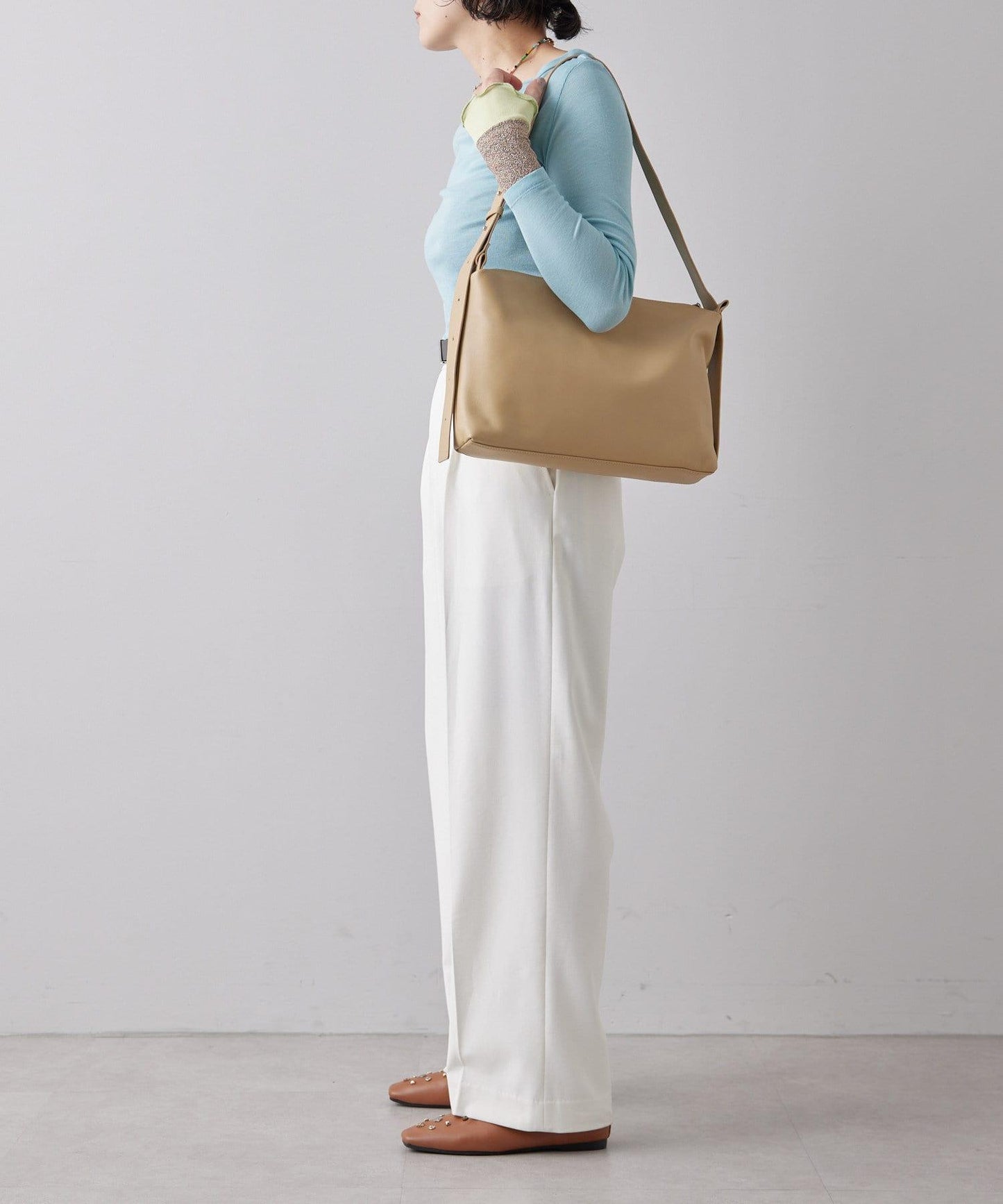 《全真皮》兩用皮革肩揹包