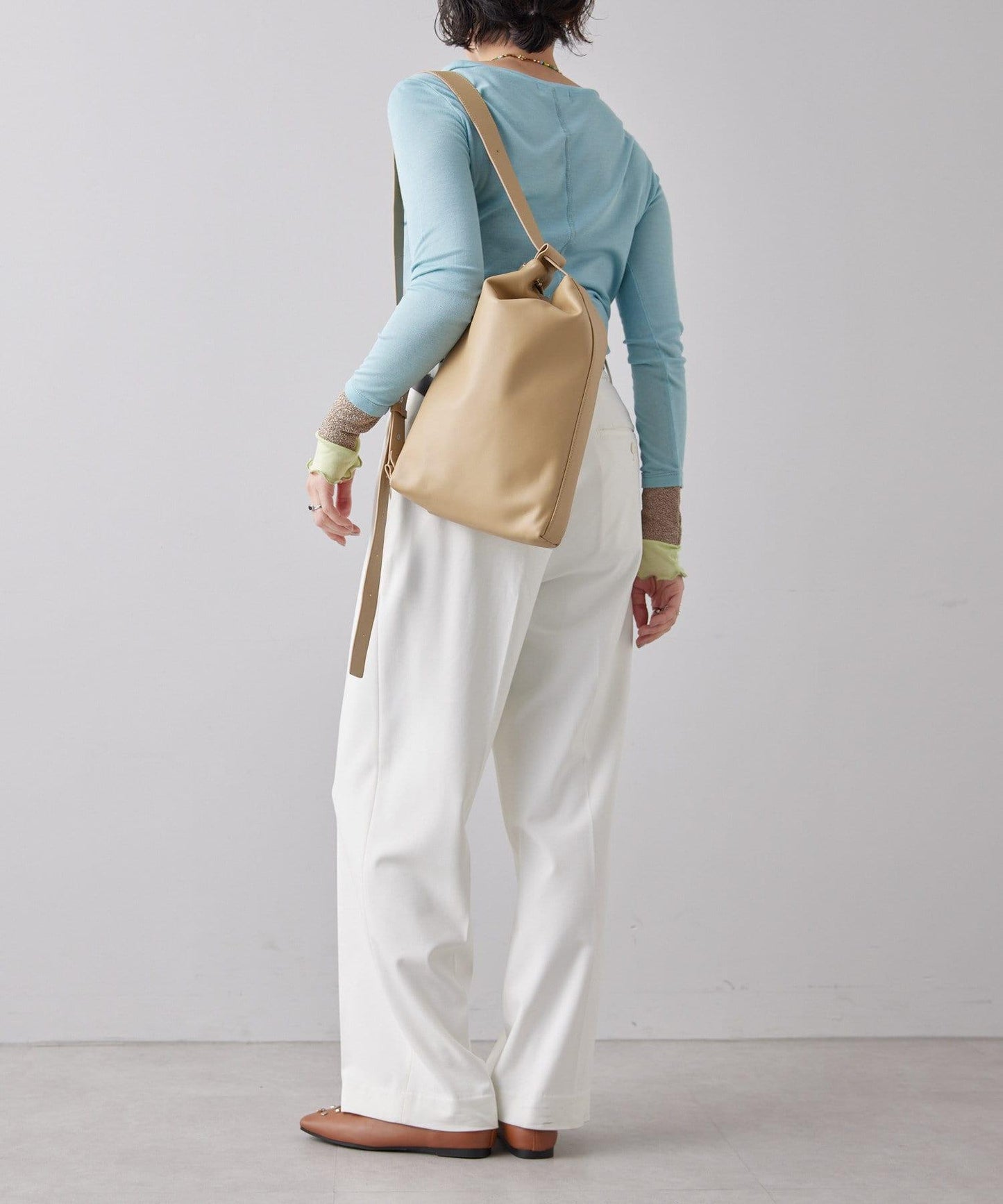 《全真皮》兩用皮革肩揹包