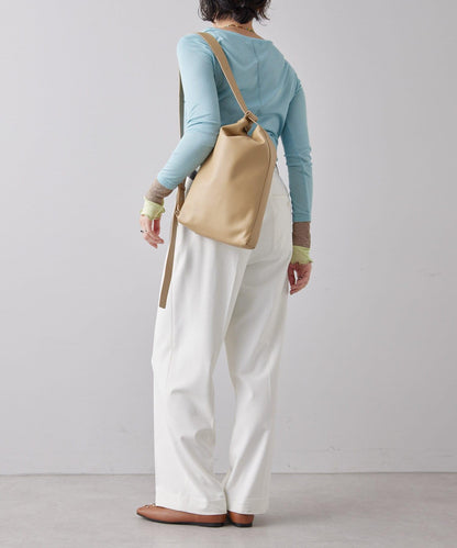 《全真皮》兩用皮革肩揹包