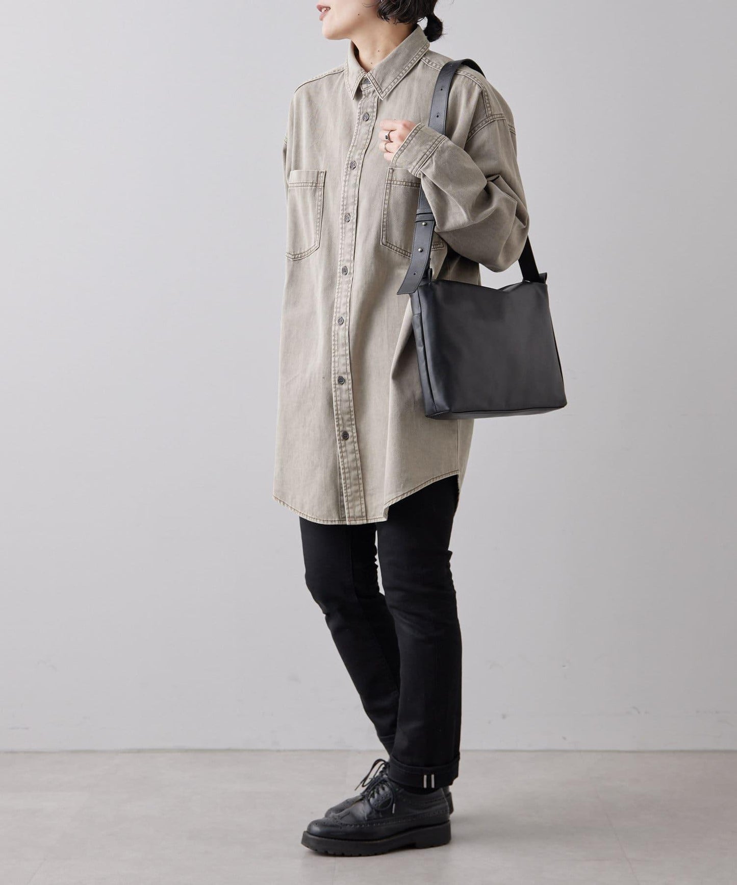 《全真皮》兩用皮革肩揹包