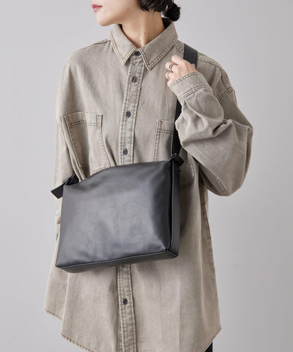 《全真皮》兩用皮革肩揹包