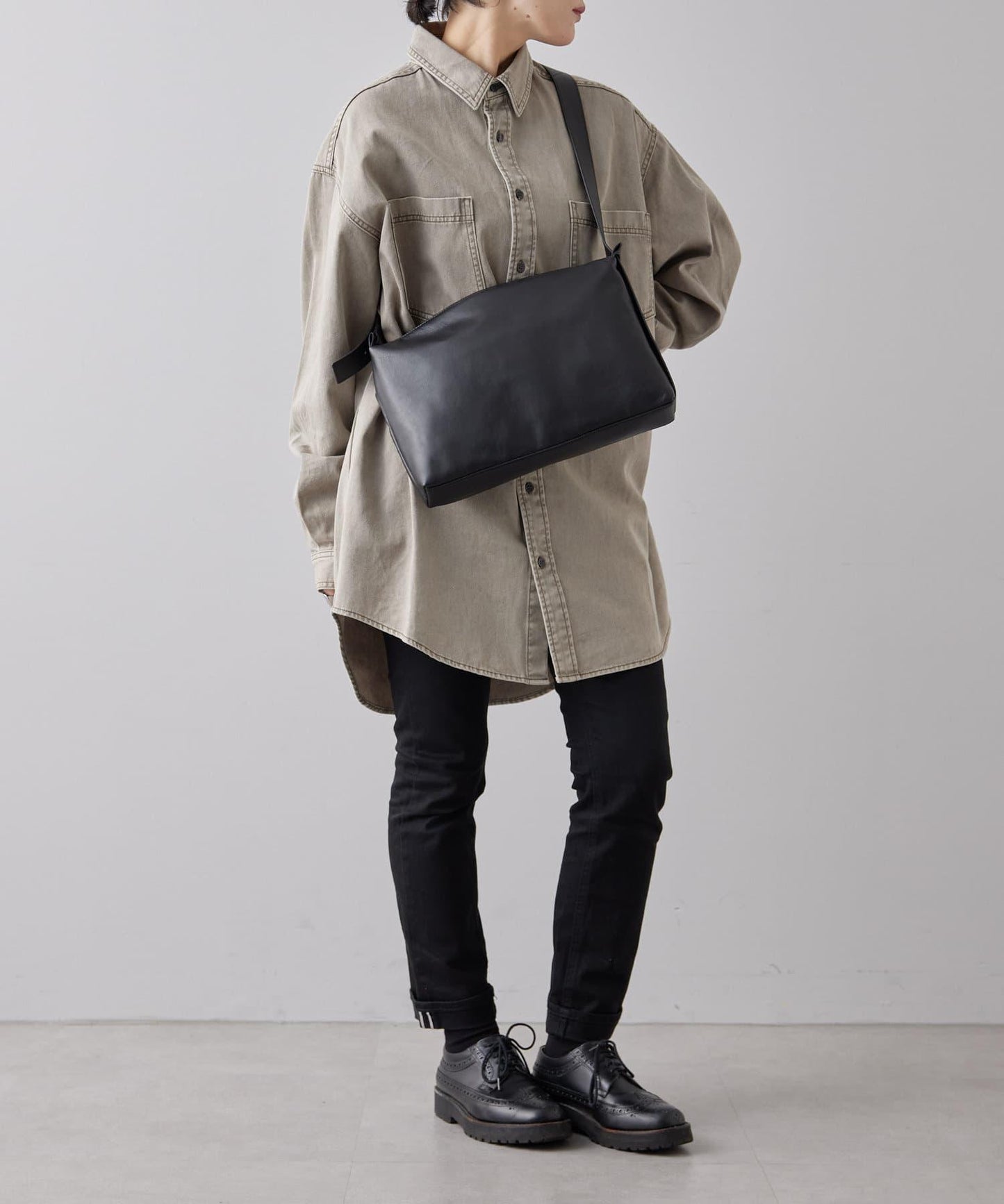 《全真皮》兩用皮革肩揹包