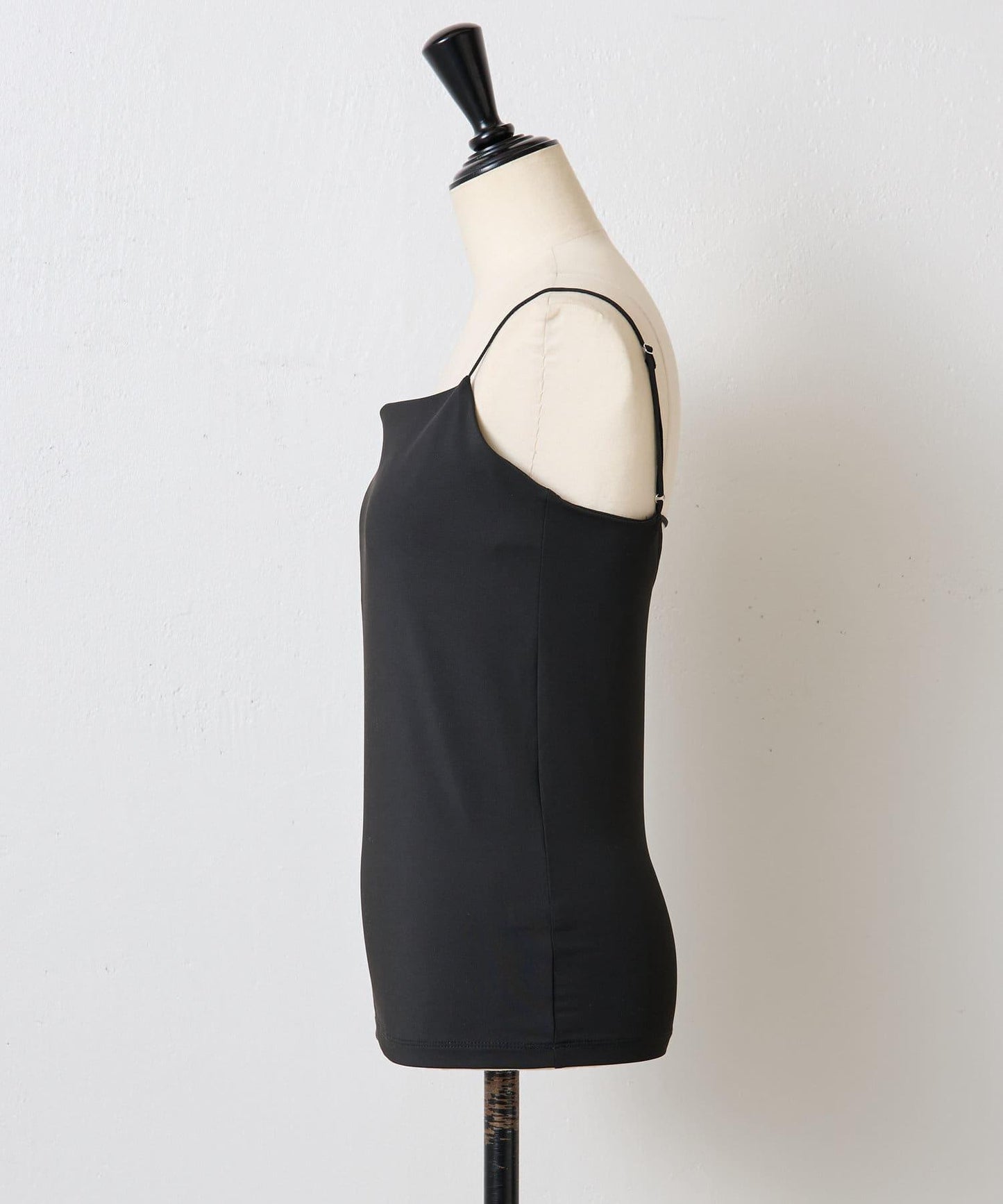 【帶杯】平滑吊帶背心