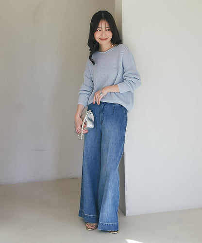 後背係扣裝寬鬆牛仔褲