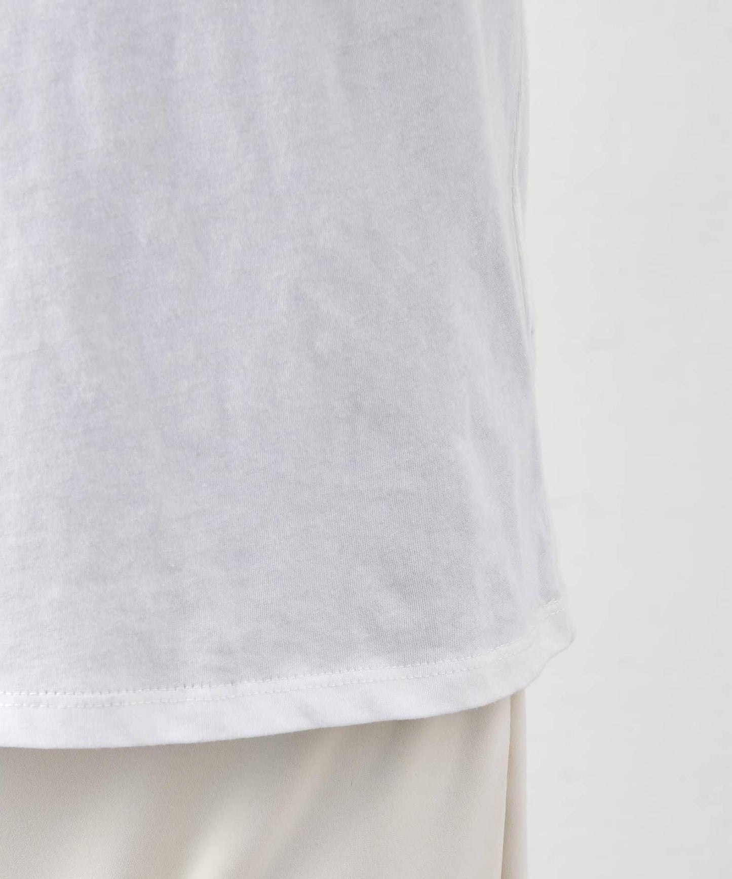 【THE PAUSE】THE PAUSE刺繡T恤