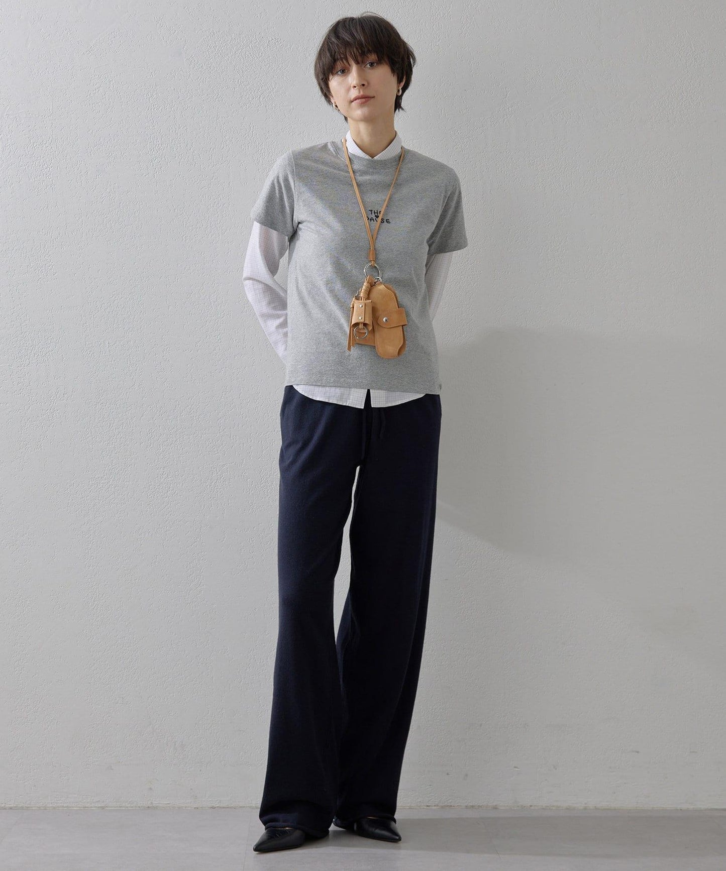 【THE PAUSE】THE PAUSE刺繡T恤